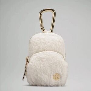 Lululemon Clippable Nano Pouch Plush Fleece Natural Ivory Gold NWT